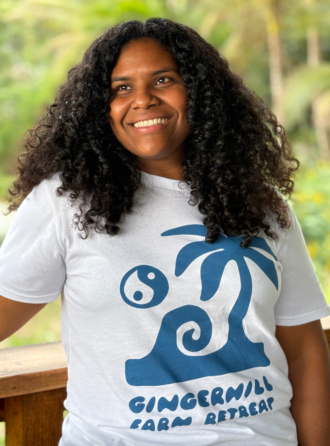 Blue Palm Tree T-shirt – Gingerhill Farm Retreat